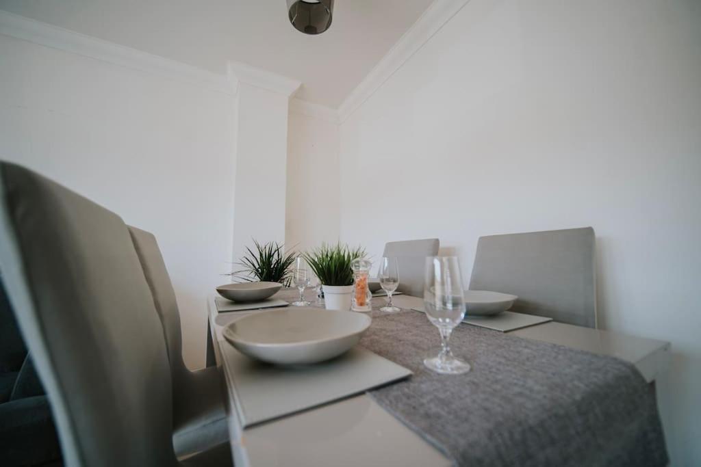 Linen Cottage- Parking, Leds, 4K Tvs, 5G Wifi And More! Бат Екстер'єр фото